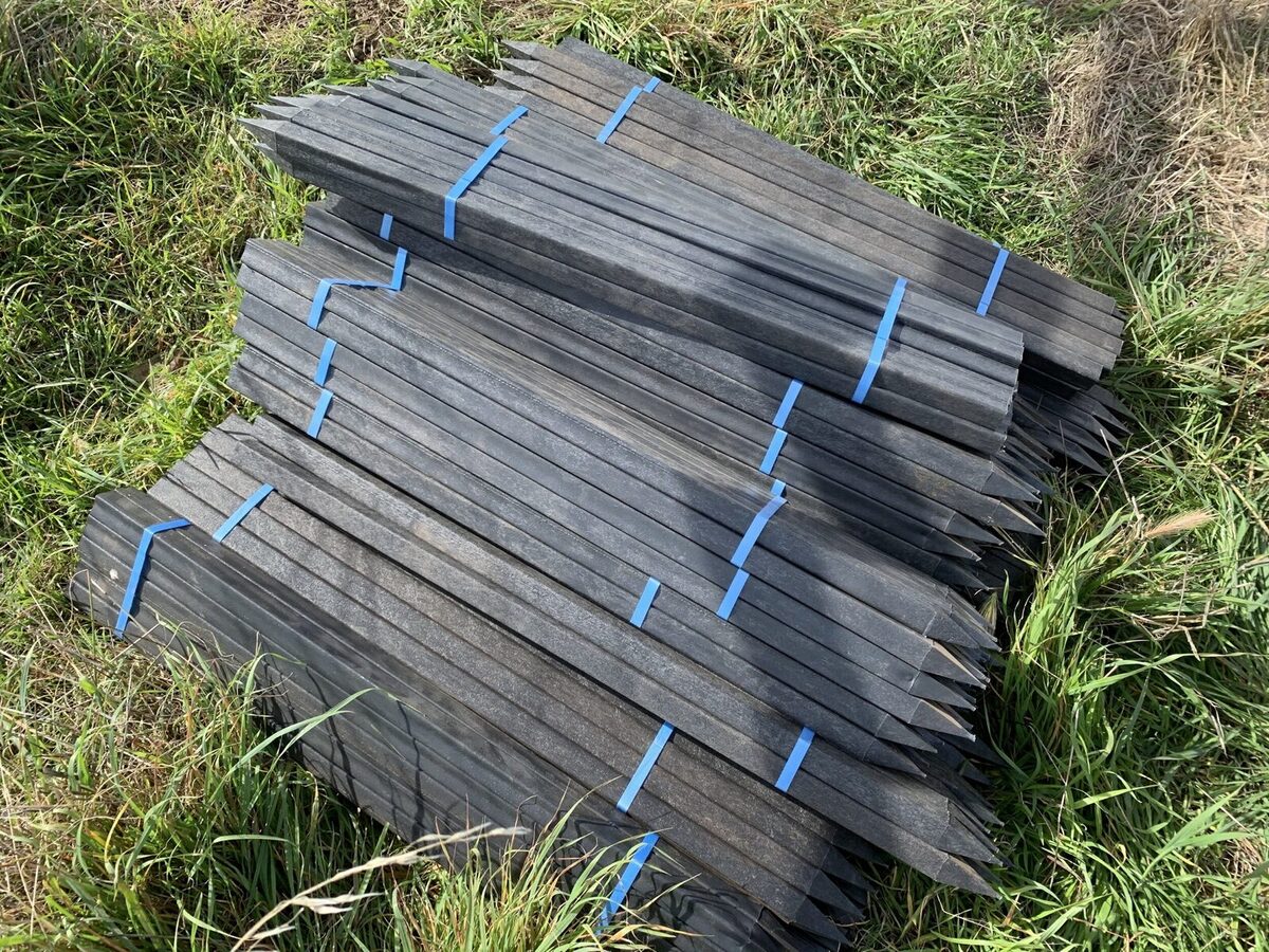 STAKE REMAKE -  BRINGING PLANTING AND RECYCLING TOGETHER